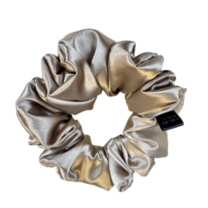 Saténová scrunchie medium – Mocca světlá
