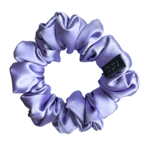Saténová scrunchie mini – Lila